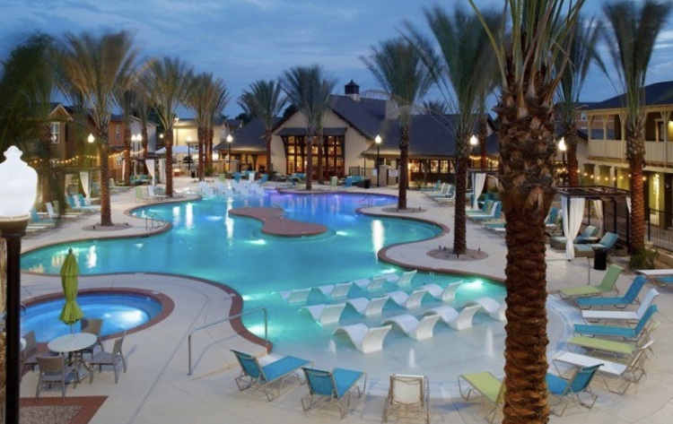 2019-2020 5 bedrooms/5 bathrooms