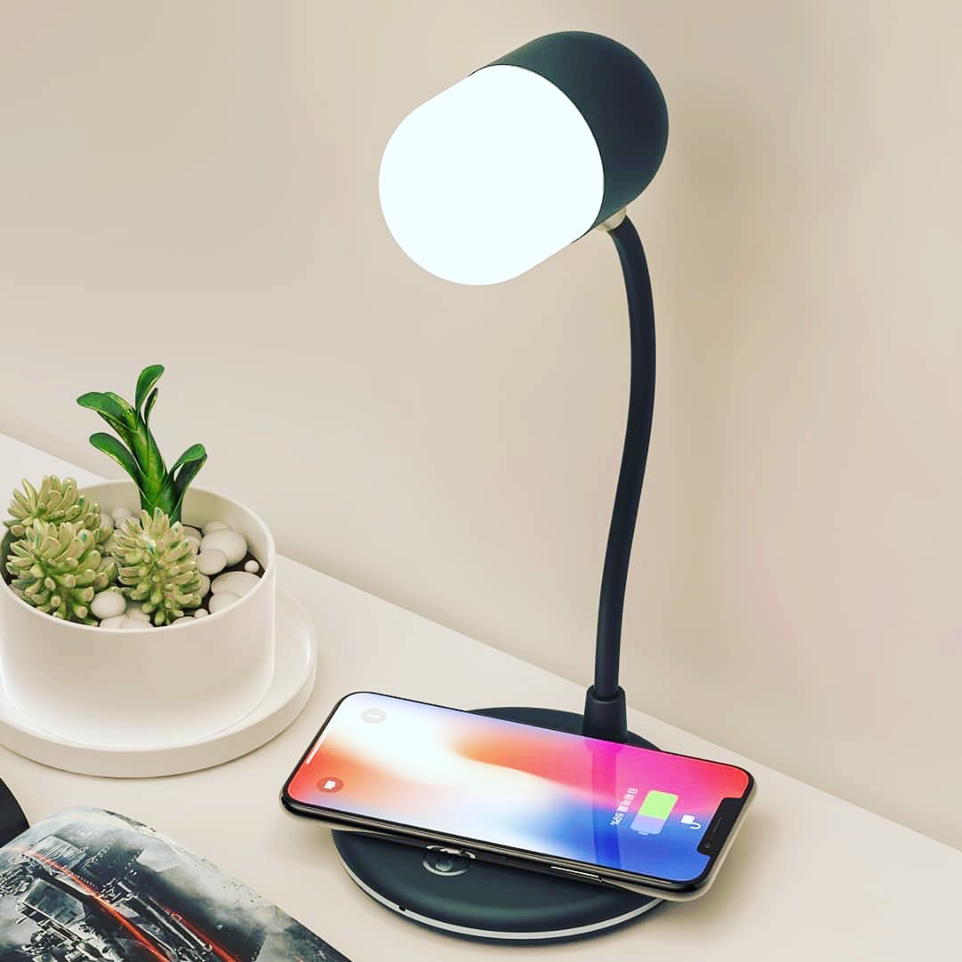 Fast charge, mobile phone wireless charging Bluetooth speaker, and Table lamp