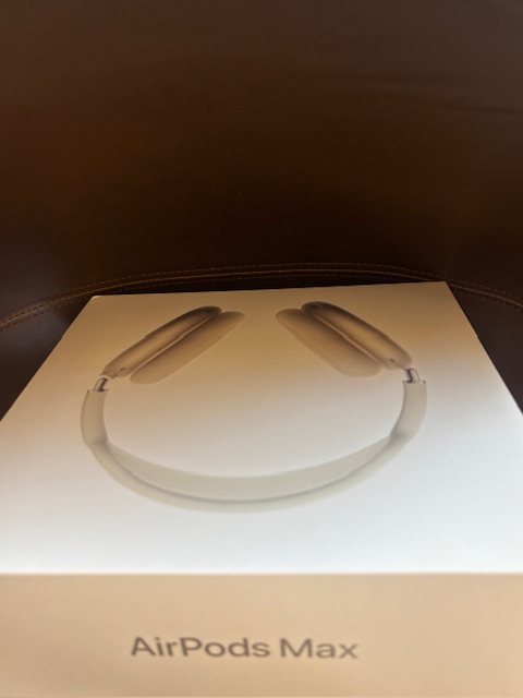 AirPods Max with Smart Case